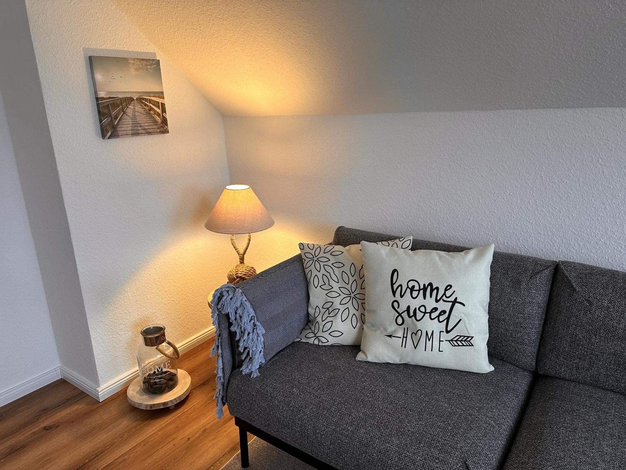 Ferienwohnung Deichblick Emden Esterno foto